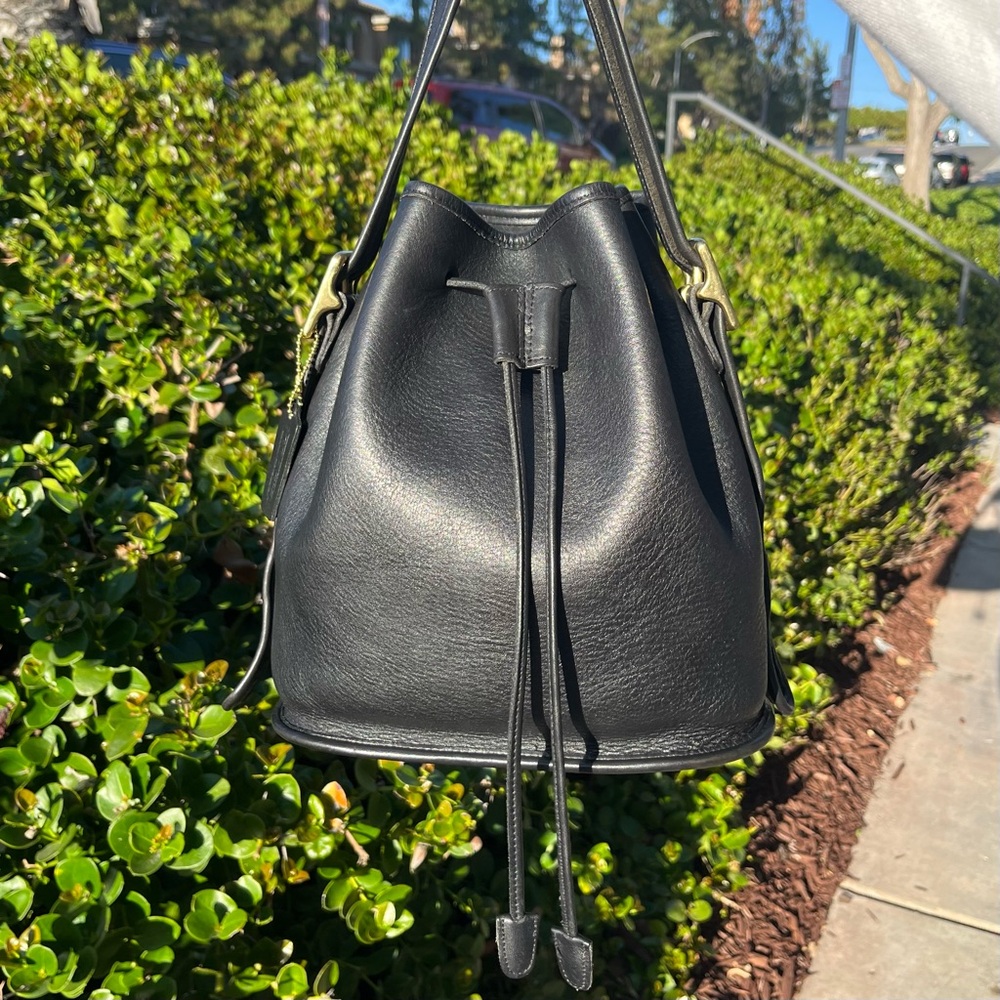 Vintage Coach Lula Legacy Bucket Drawstring Bag Black Leather 9952